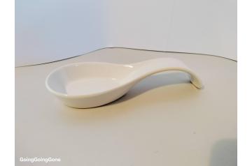 Ceramic spoon rest