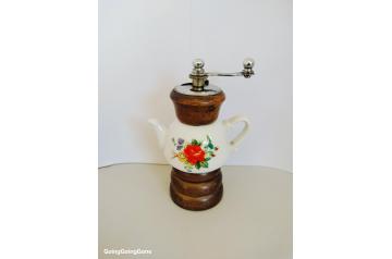 Vintage pepper mill