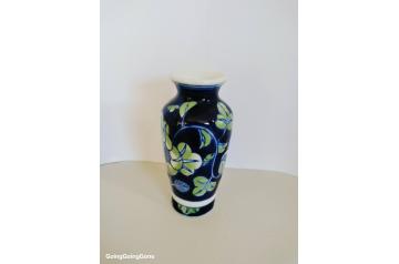 Small vintage bud vase