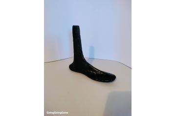Cast iron shoe last