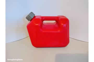3.9L fuel can
