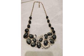 New VGQ Snake Necklace