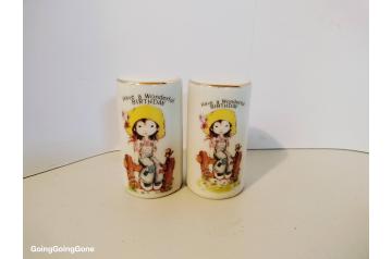 Vintage S&P set