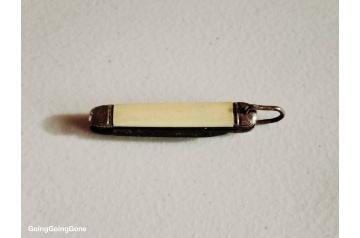 Vintage Richards mini pocket knife