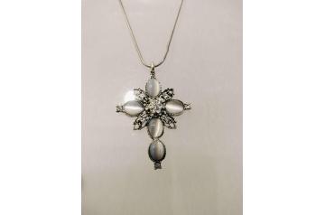 New VGQ River Island Necklace