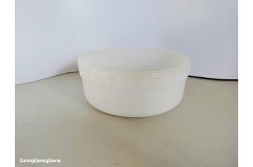 Crown Pyrex milk glass bowl