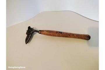 Vintage Bonum shave hook